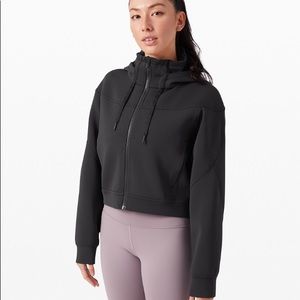 Lululemon Rogue Renegade Cropped Black Jacket
